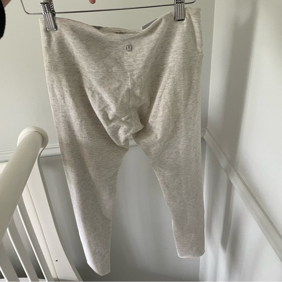 Lululemon Heathered Grey Cotton Crop Leggings Wunder Under Sz 6 - Picture 6 of 9